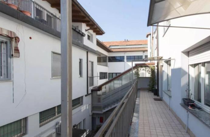 Vintage Apartment In Corvetto Area Milánó Kültér fotó